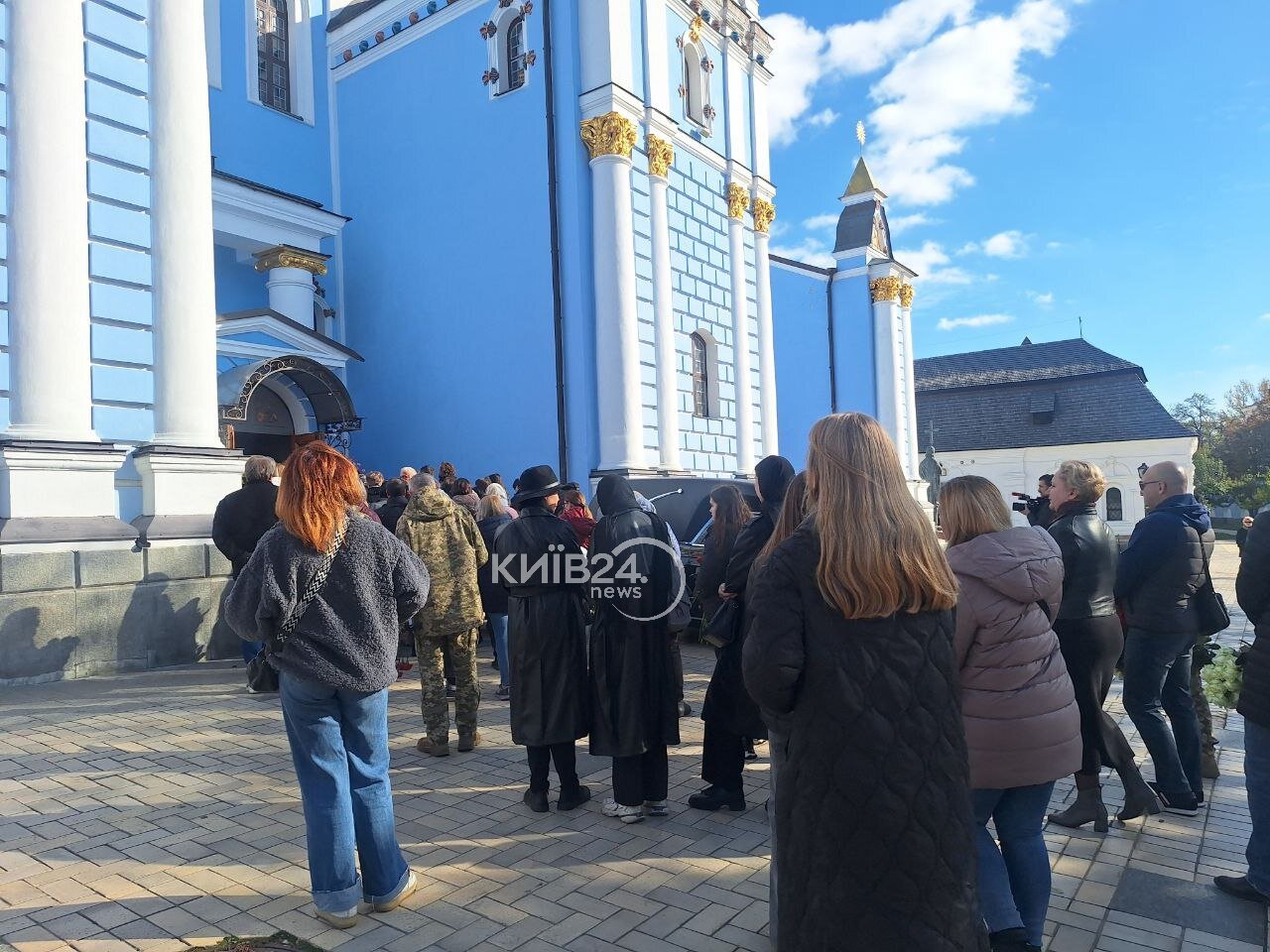 Прощання із 9-класницею Троянівською Марією.