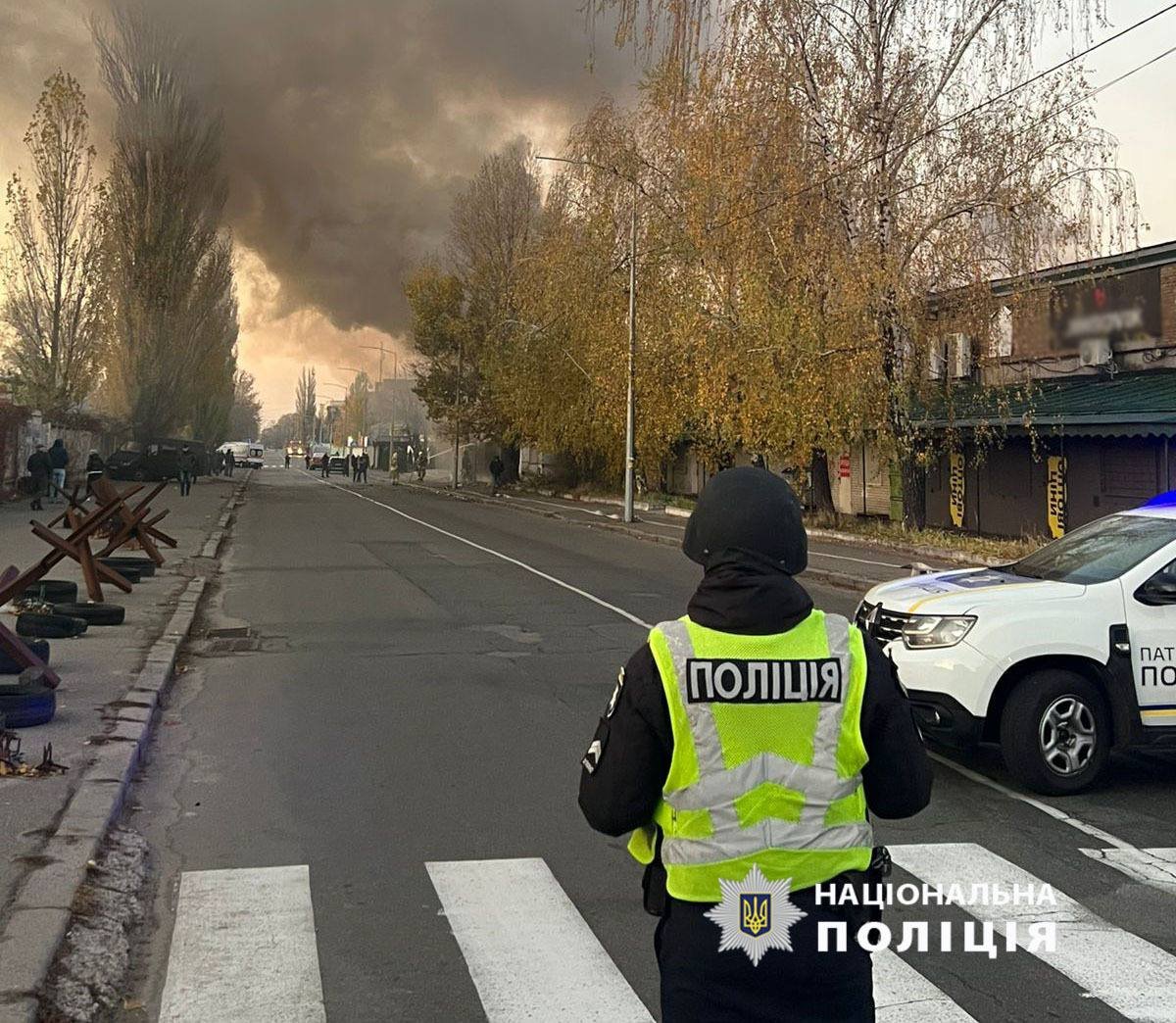 У столиці поліція фіксує наслідки ворожого обстрілу столиці