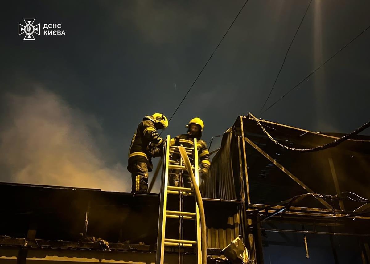 У Києві сталась пожежа на ринку