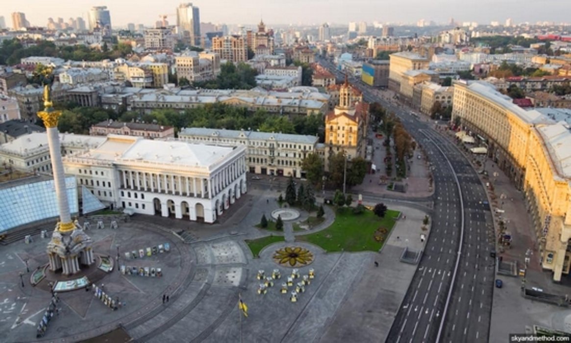 1 грудня в центрі Києва обмежать рух транспорту: назвали причину