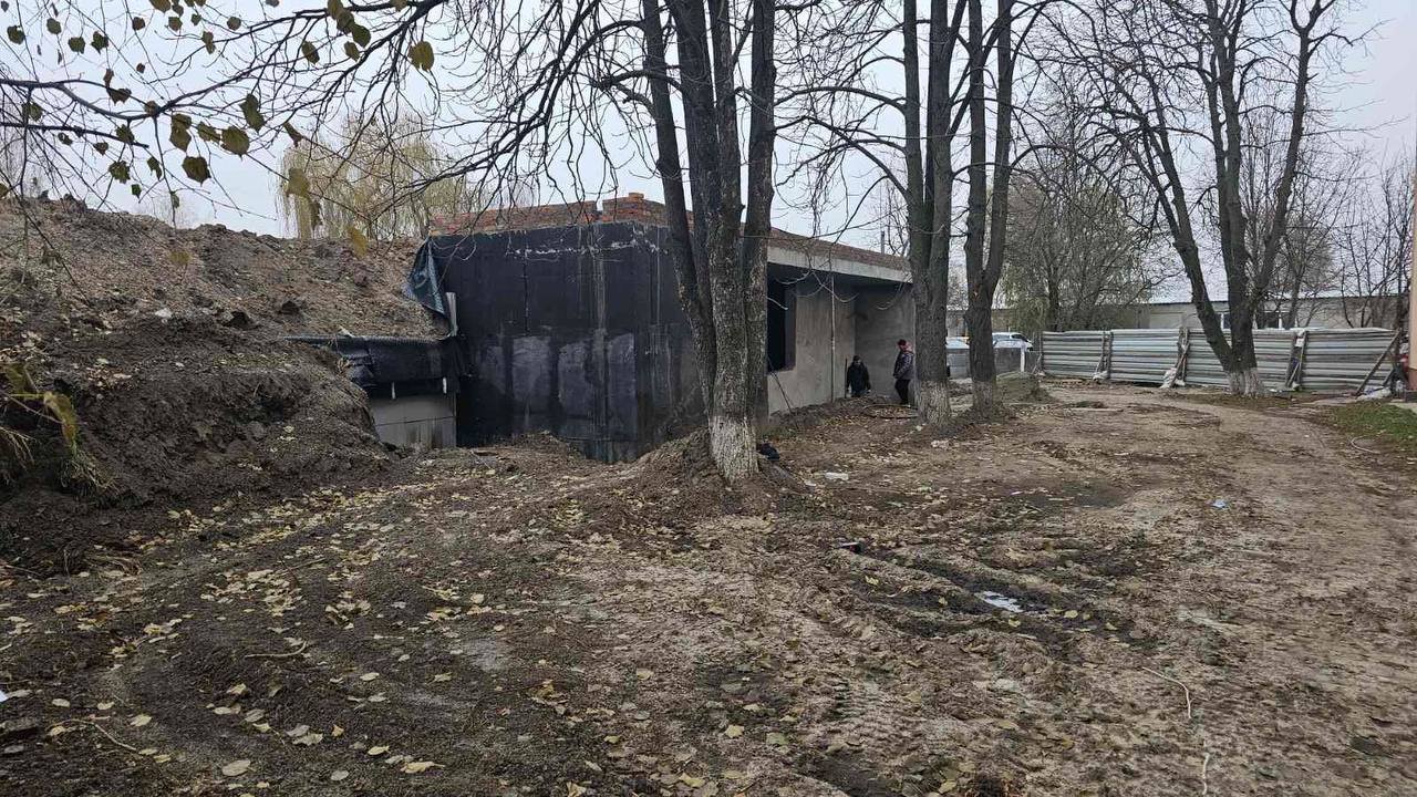 Будівництво протирадіаційного укриття