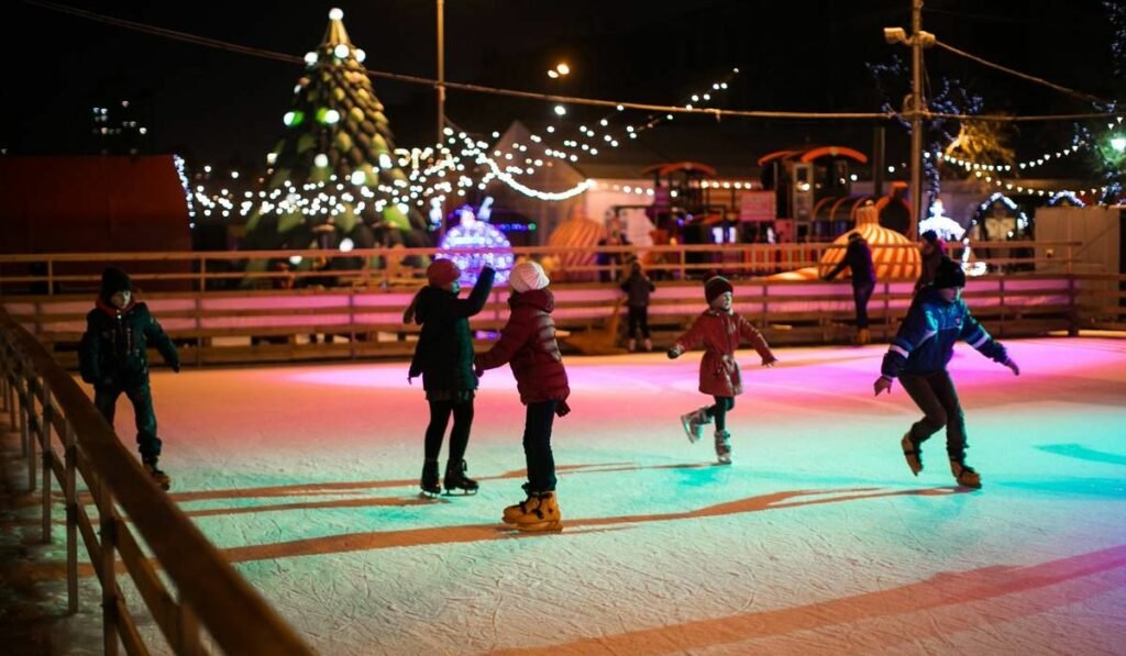 Ковзанка Ice & Lights на Лісовій: катання без обмежень