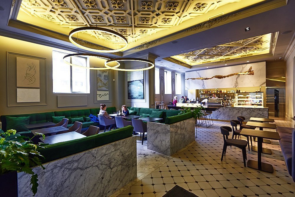 Київський заклад 