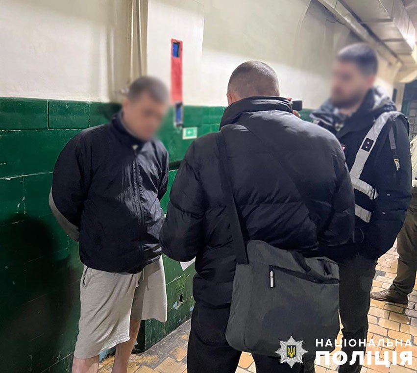 Чоловіків підозрюють у вимаганні грошей
