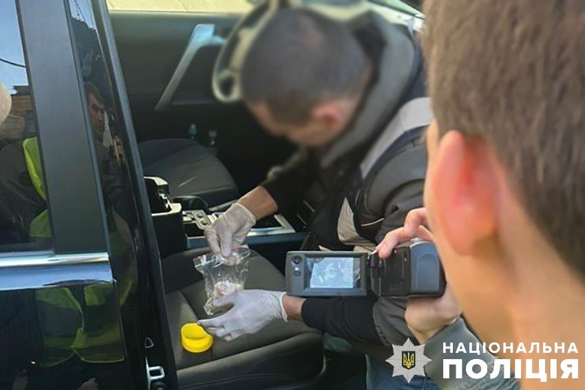 Чоловікам загрожує до 12 років ув'язнення