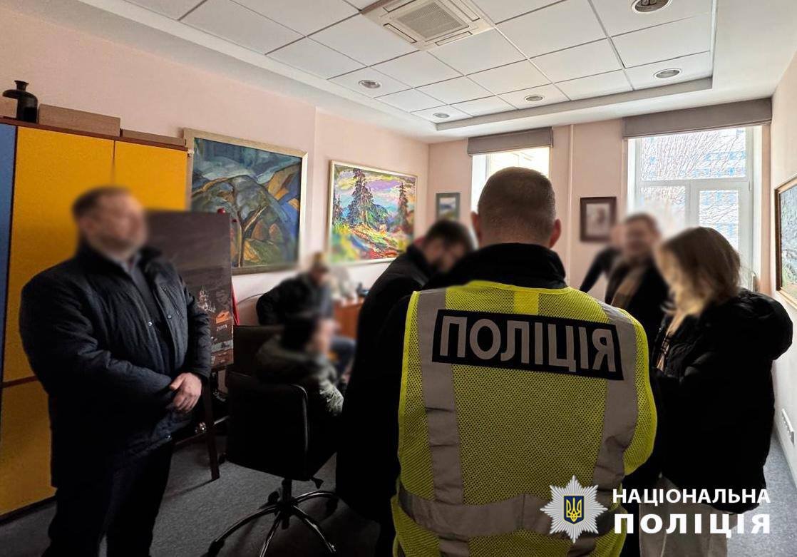 Обшуки почались рано вранці