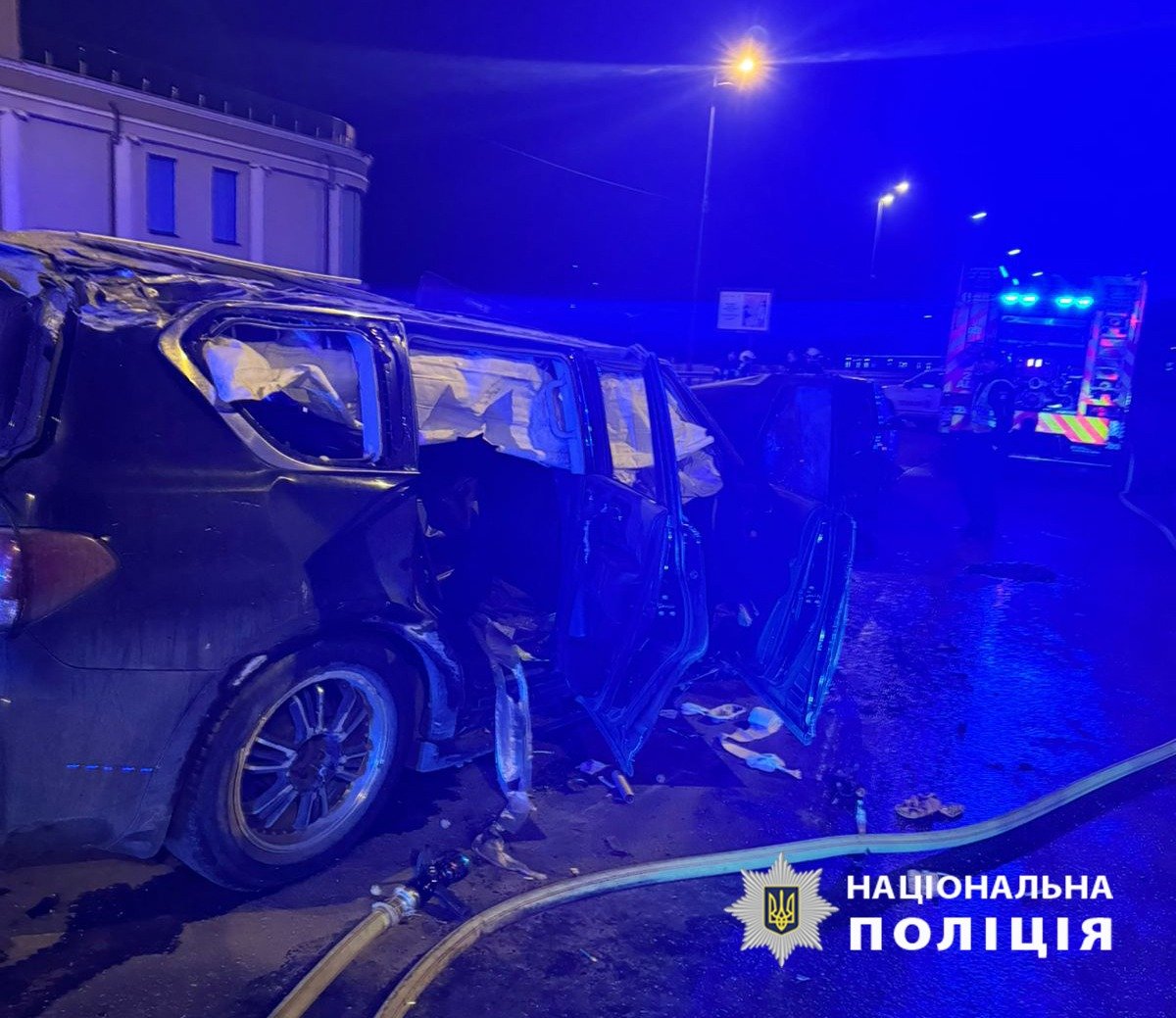 В Infiniti були двоє п'яних чоловіків