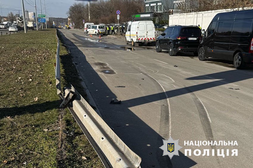 Водій джипу не впорався з керуванням