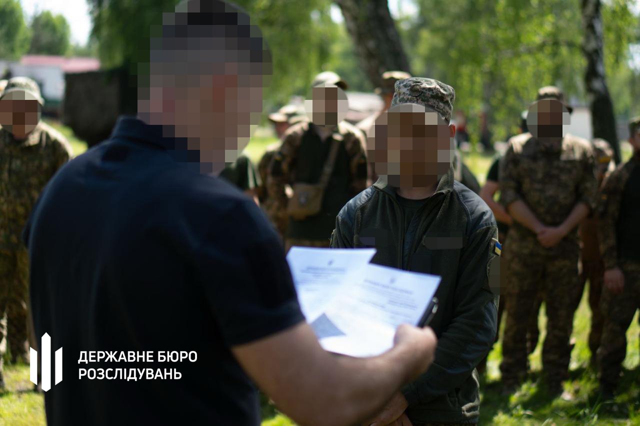 Військовим загрожує до десяти років ув'язнення