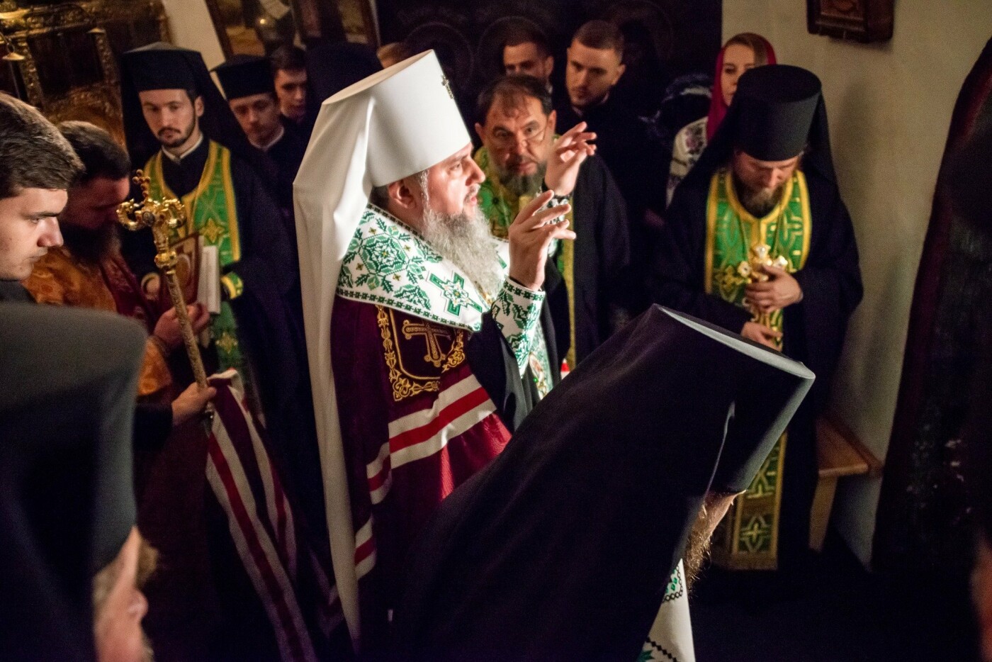Перше богослужіння