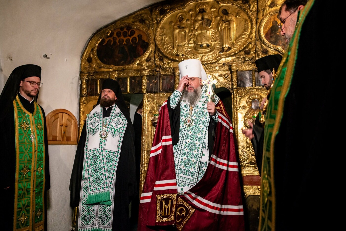 Перше богослужіння