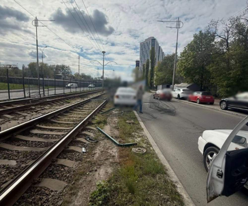 Фото з місця події