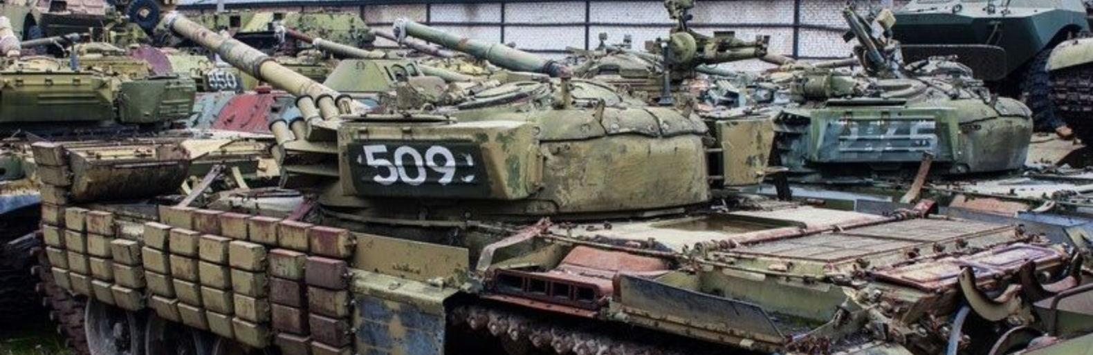 Кладбище танков в Киеве: где находиться и как туда попасть. Фото: P... Кладбище танков в Киеве: где находиться и как туда попасть. Фото: Pinterest Explorer Kiev