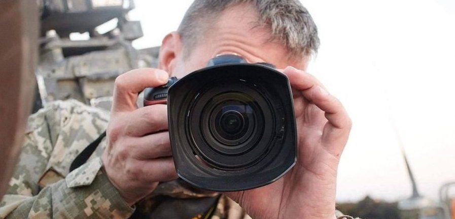 Герои с камерами: день военного журналиста Украины, - ФОТО, ВИДЕО.... Герои с камерами: день военного журналиста Украины, - ФОТО, ВИДЕО. Фото: Армія Інформ, Олексій Нестеренко
