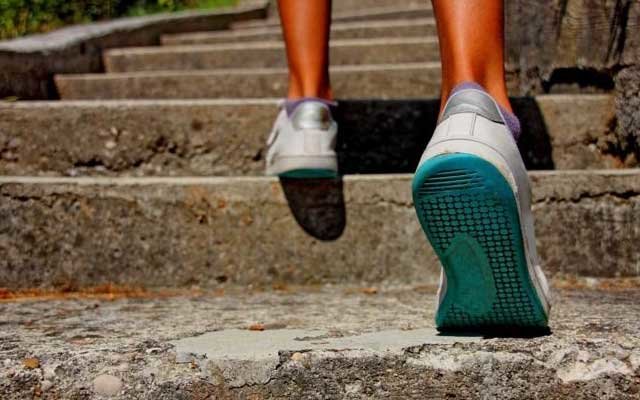 Польза ходьбы по лестнице для быстрого похудения бедер
