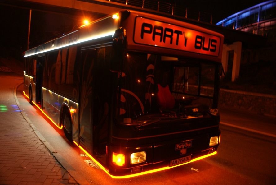 Party_Bus_Golden_Prime